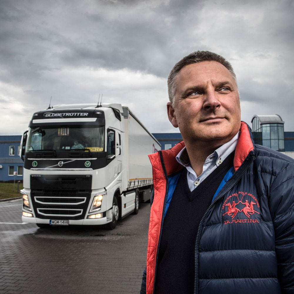 Jacek Słowiński, propietario de Jastim, redujo con éxito el consumo de combustible invirtiendo en nuevos camiones, nuevas tecnologías y capacitación para los conductores.